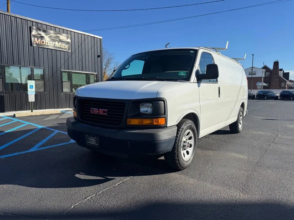 Used 2013 GMC Savana 1500 image 1