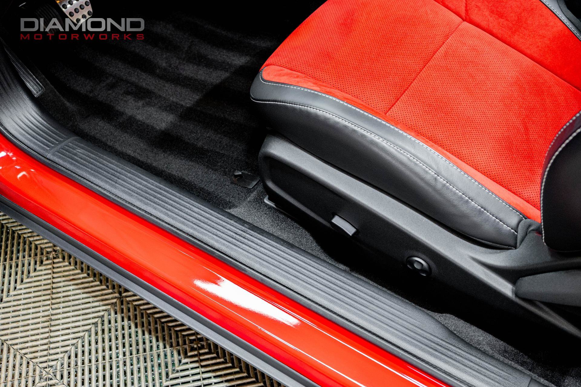 Used 2015 Dodge Challenger SRT Hellcat RWD image 81