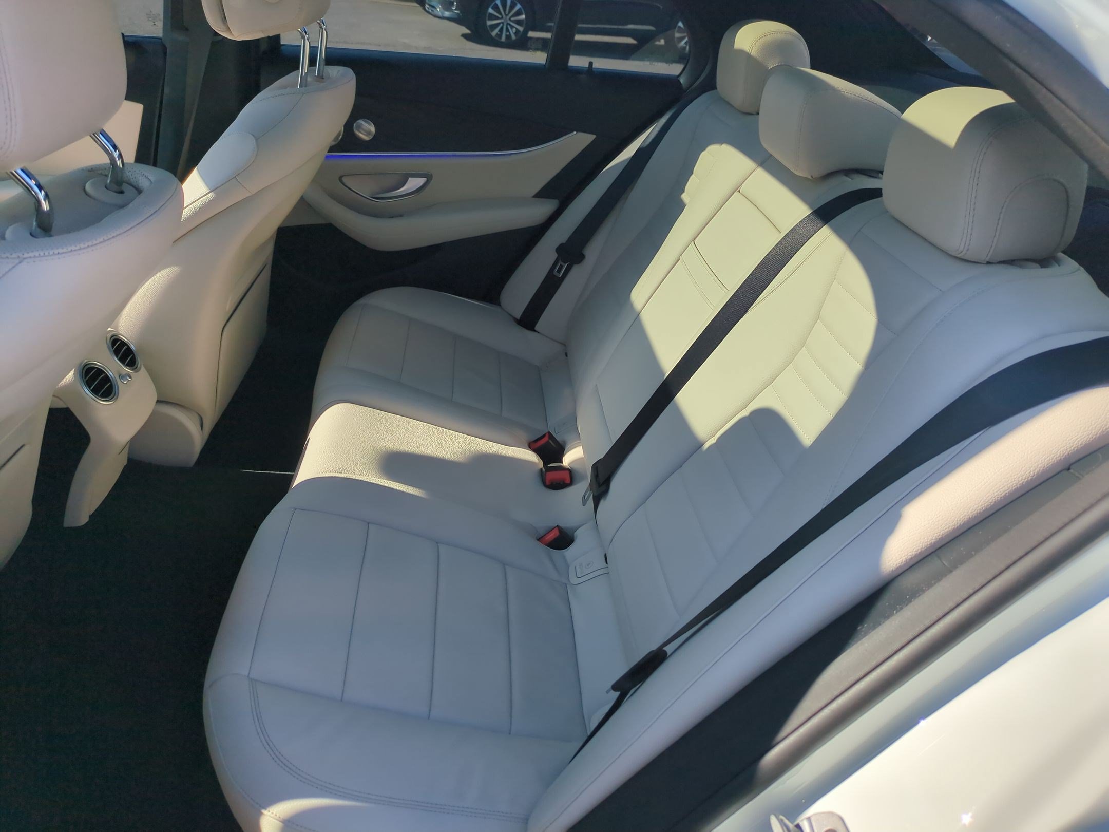 Used 2022 Mercedes-Benz E 450 4MATIC Sedan image 31