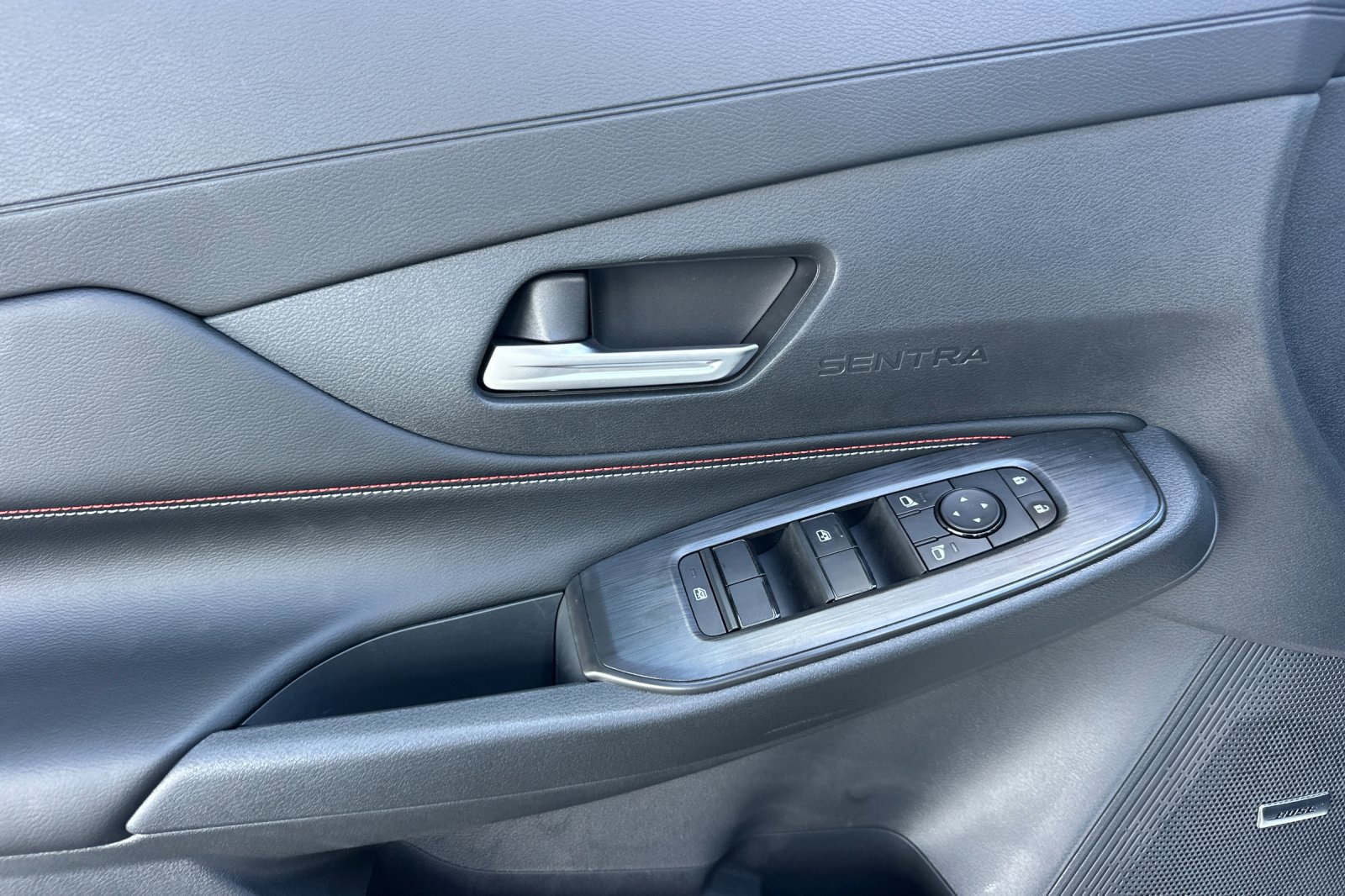 New 2027 Nissan Sentra SR w/ SR Premium Package FWD image 12