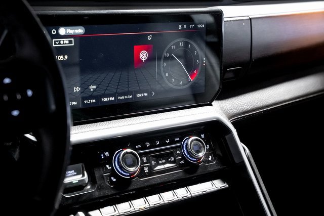 Used 2024 GMC Sierra 3500 Denali w/ Denali Reserve Package image 33