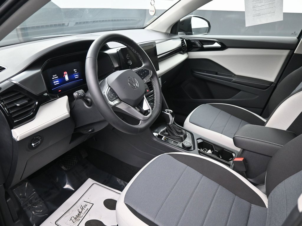 Used 2025 Volkswagen Taos S image 29