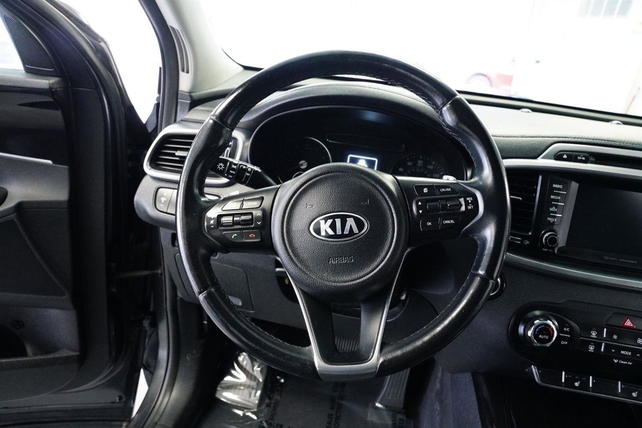 Used 2017 Kia Sorento EX image 15