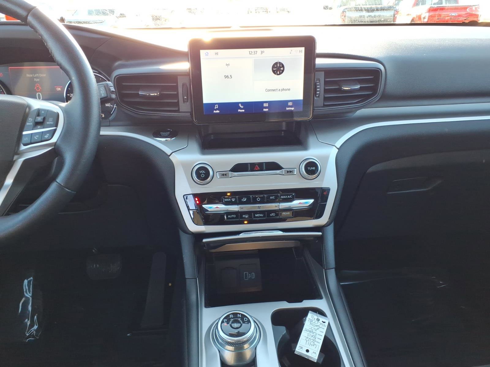 Used 2022 Ford Explorer XLT image 16