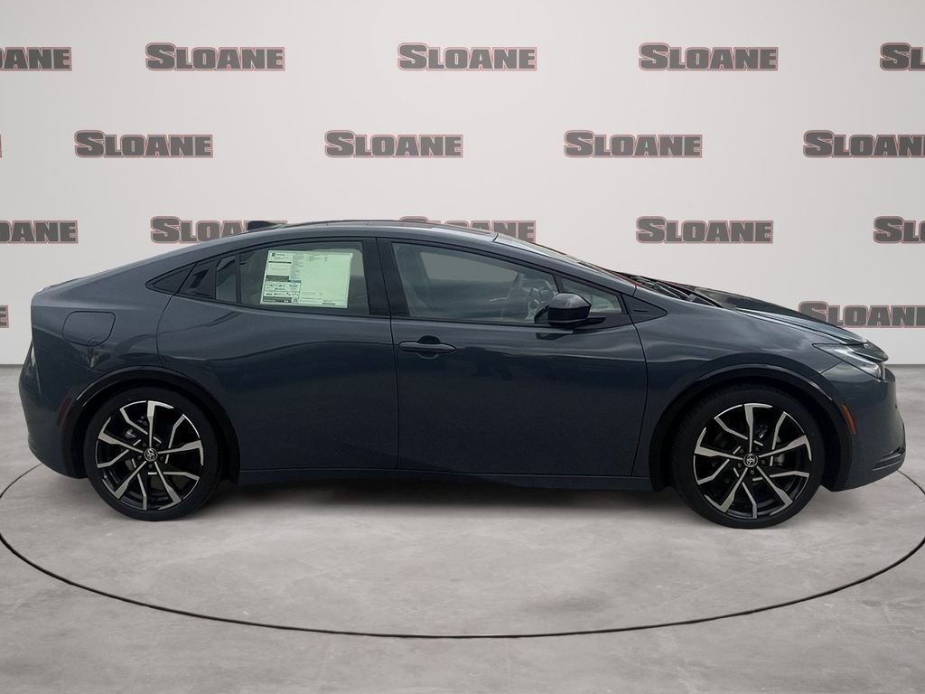 New 2026 Toyota Prius Plug-In Hybrid FWD image 6