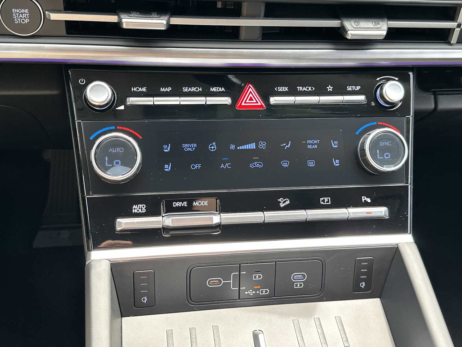 New 2026 Hyundai Santa Fe Limited FWD image 19