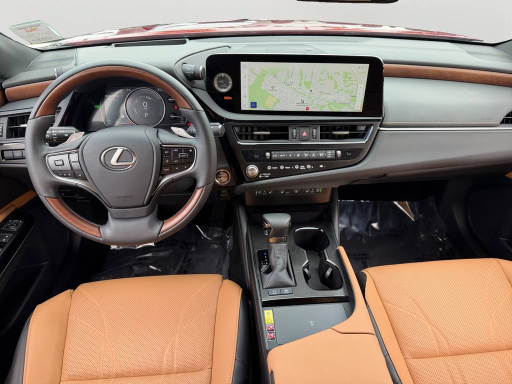 Certified 2024 Lexus ES 300h w/ Technology Package FWD image 13
