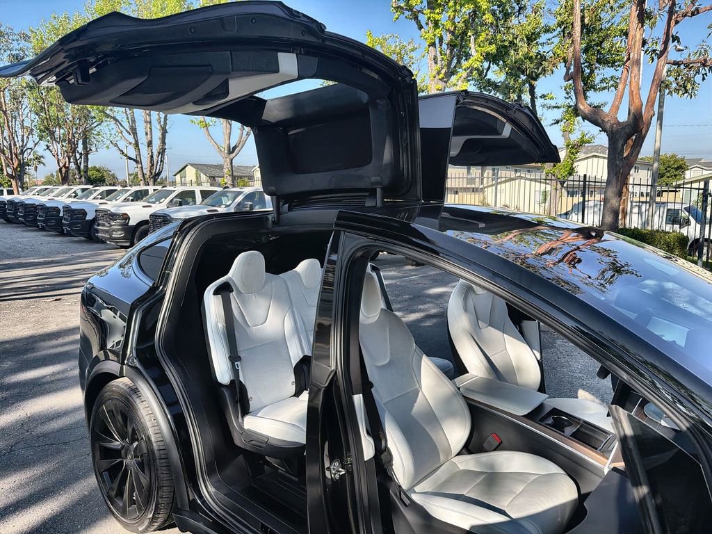 Used 2022 Tesla Model X AWD/4WD image 26