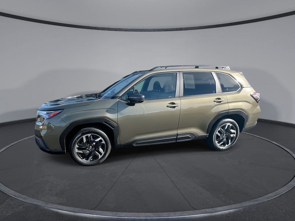 Used 2025 Subaru Forester Limited AWD/4WD image 1