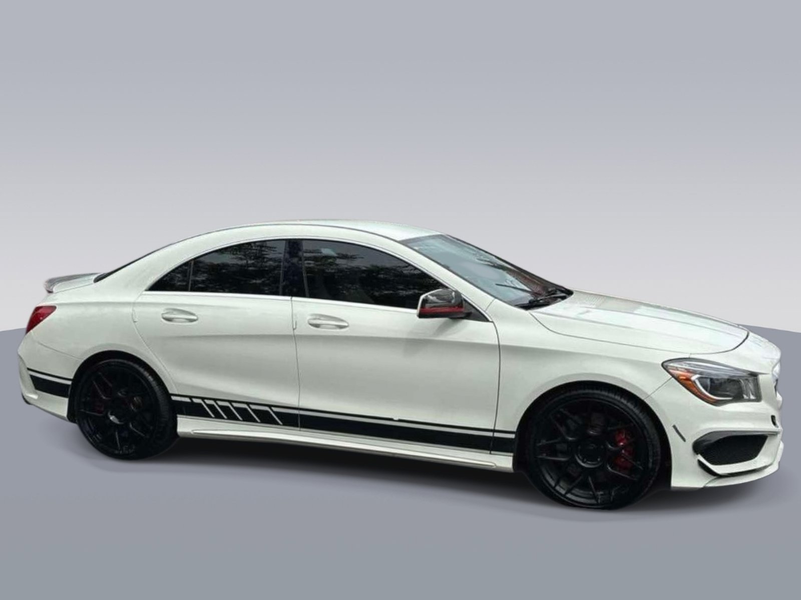Used 2014 Mercedes-Benz CLA 250 image 2