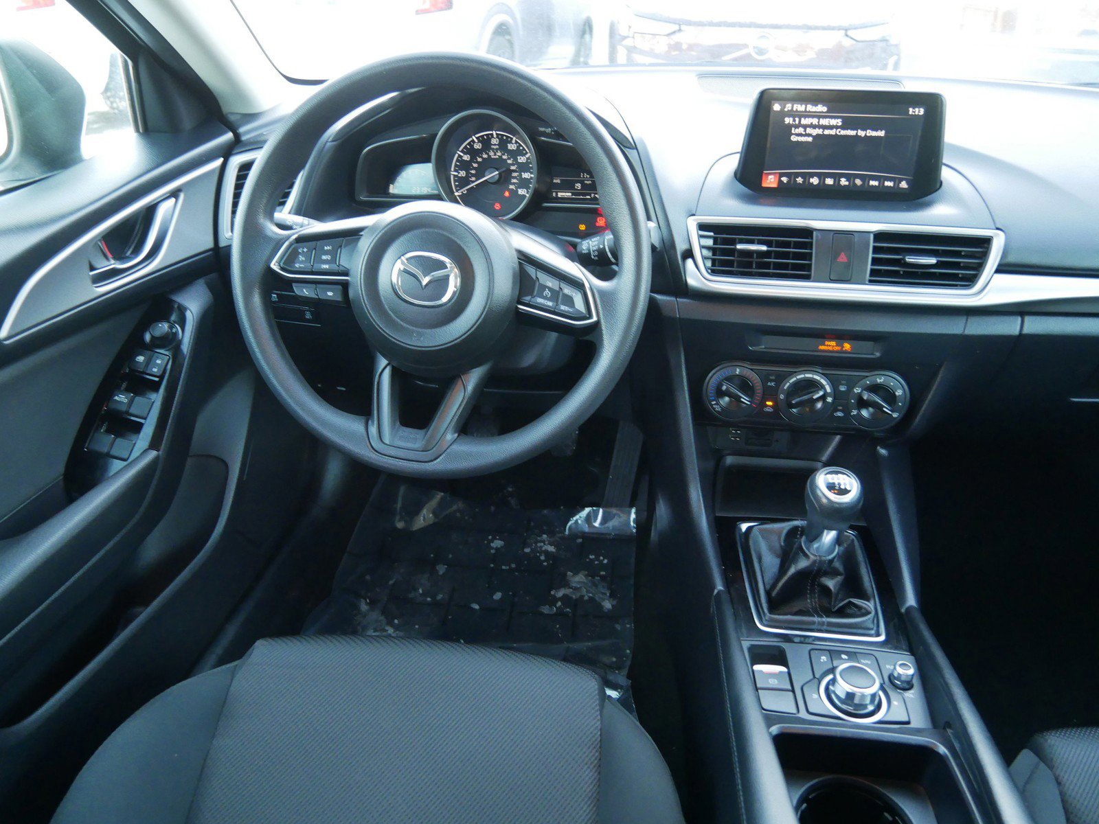 Used 2017 MAZDA MAZDA3 Sport image 11