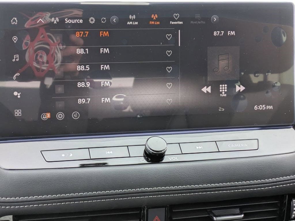 New 2025 Nissan Rogue SL w/ Tech Package AWD/4WD image 31