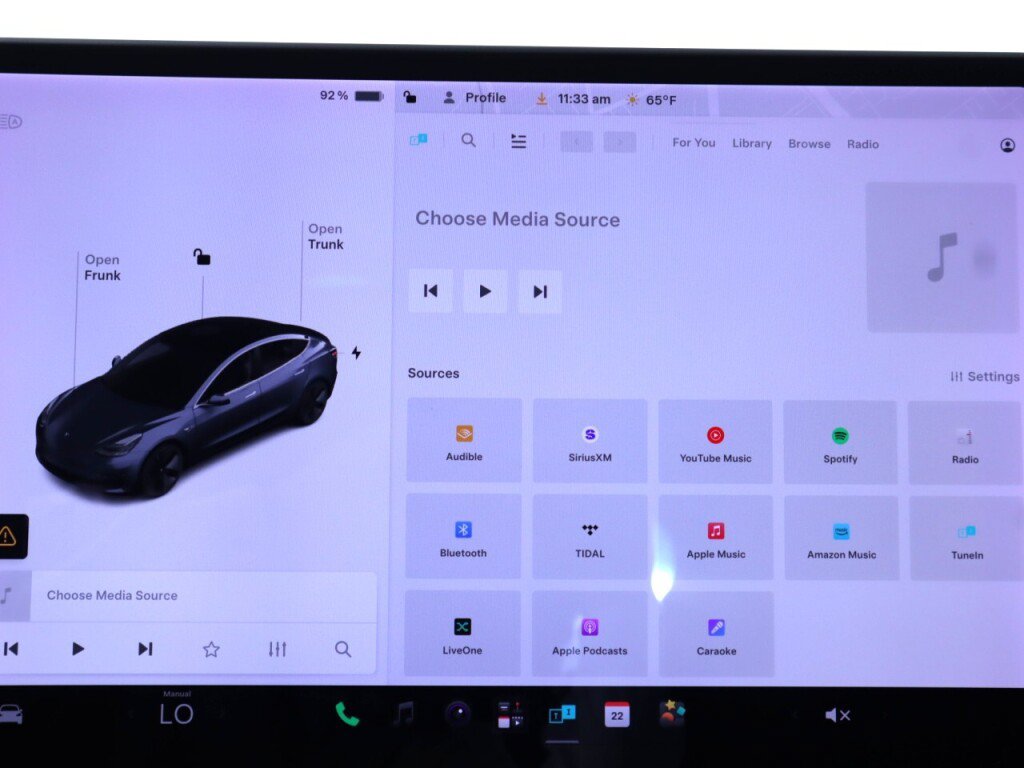 Used 2018 Tesla Model 3 Long Range AWD/4WD image 14