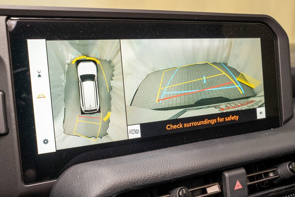 Used 2024 Toyota Land Cruiser image 17