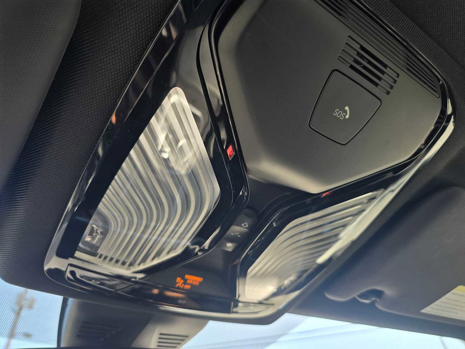 Used 2023 BMW 330i Sedan w/ Driving Assistance Package image 33