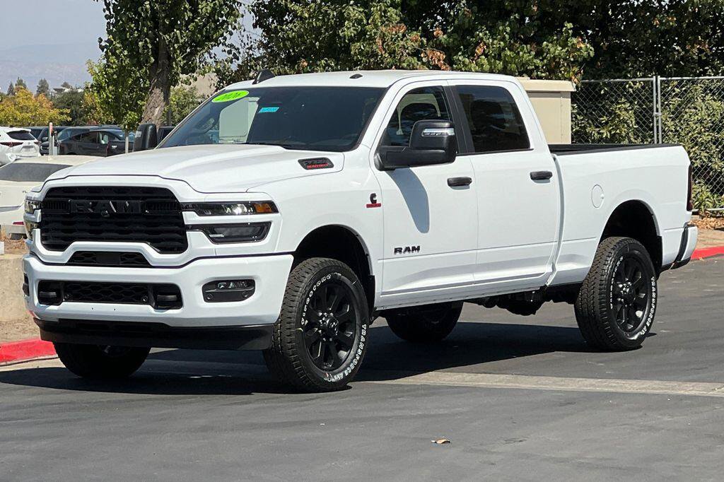 New 2026 RAM 2500 Big Horn AWD/4WD image 8