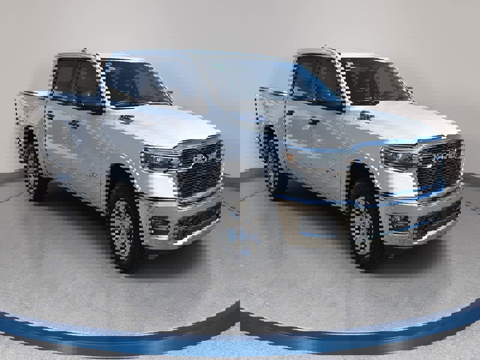 Used 2025 RAM 1500 Big Horn AWD/4WD image 3