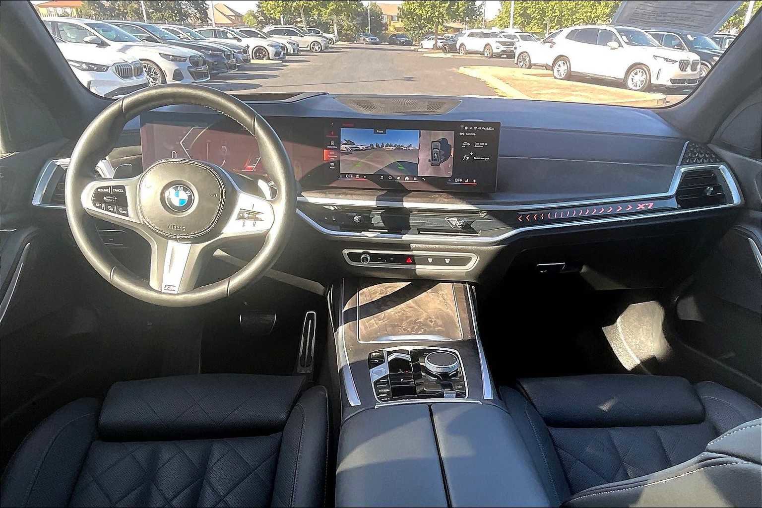 Used 2025 BMW X7 xDrive40i w/ M Sport Package image 18