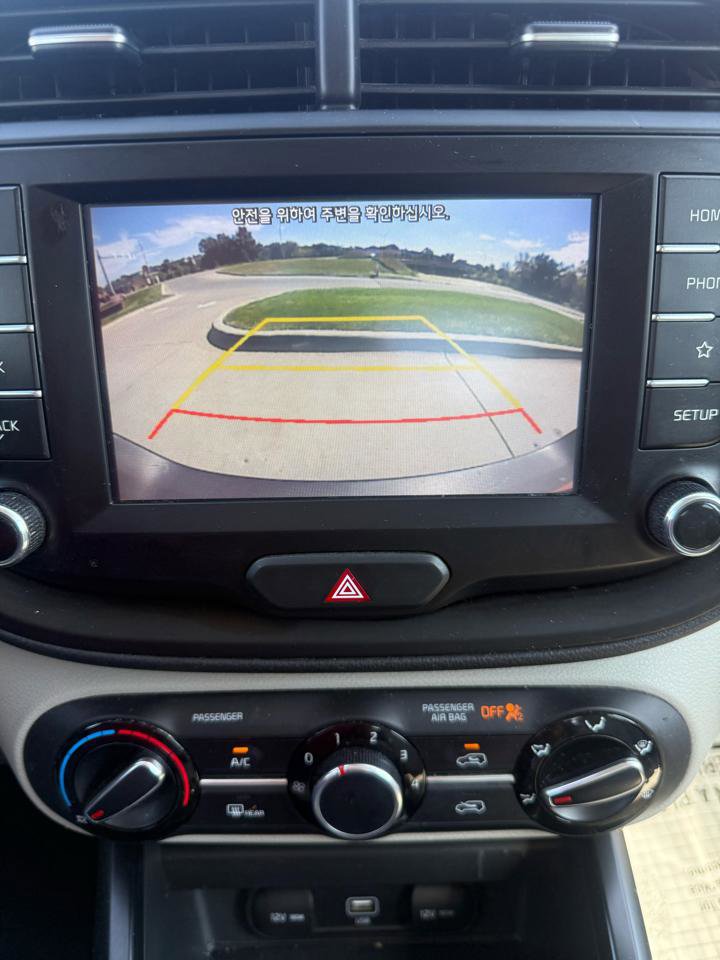 Used 2020 Kia Soul LX FWD image 14