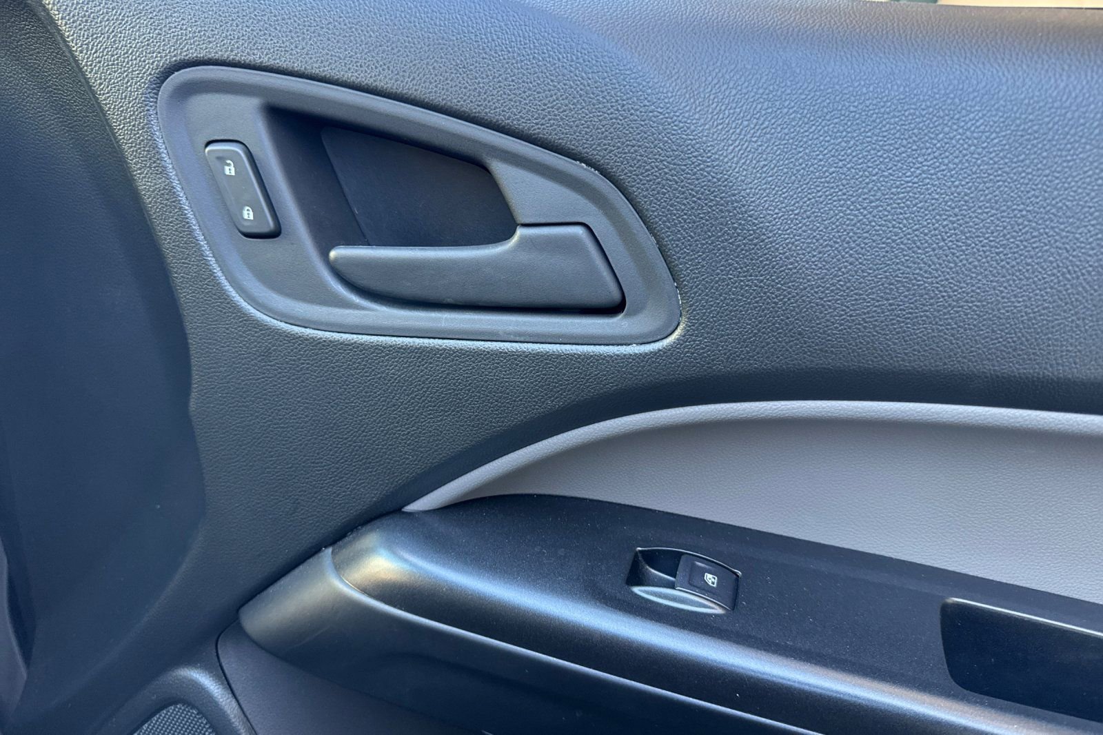 Used 2022 Chevrolet Colorado W/T w/ Custom Special Edition image 21