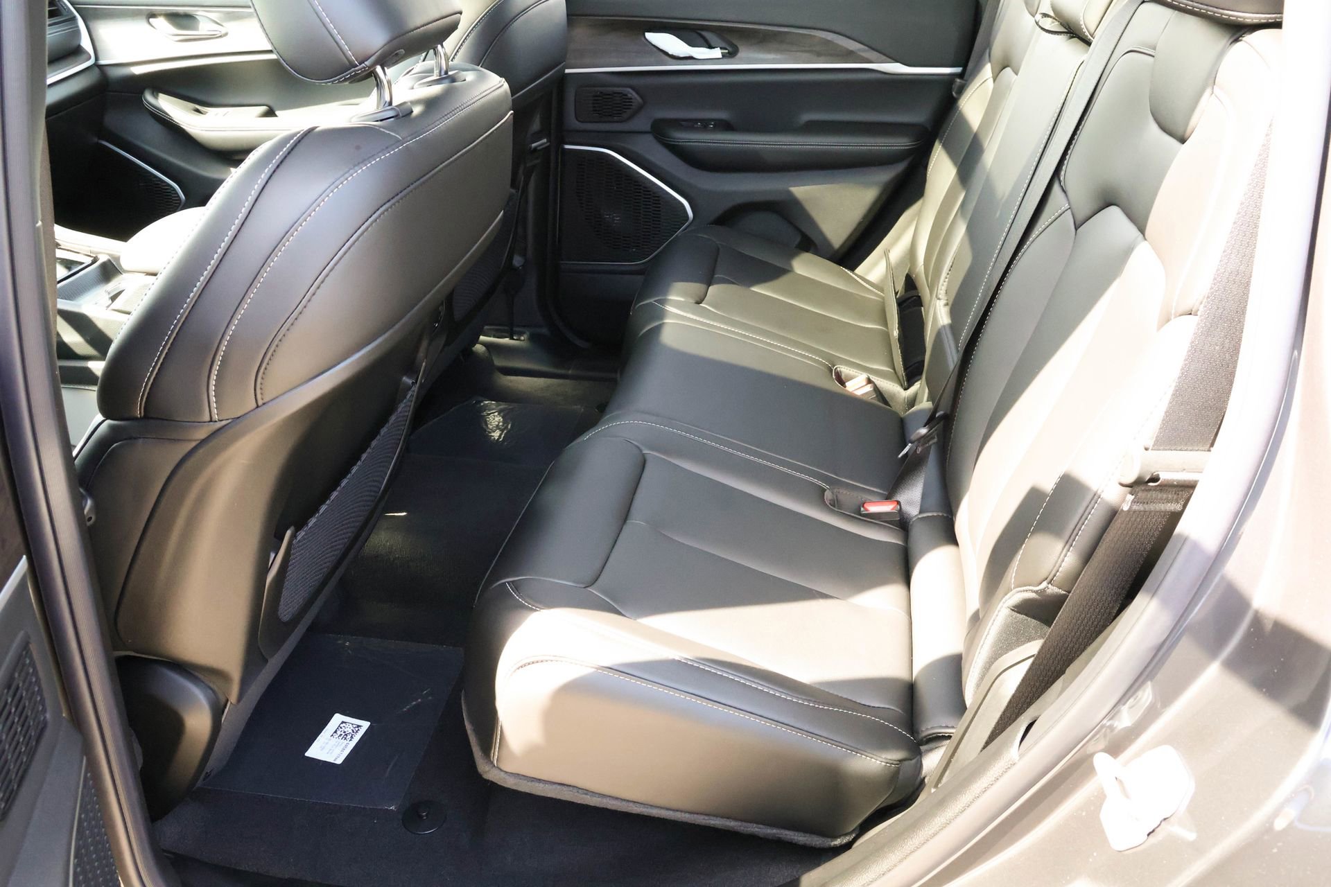 New 2026 Jeep Grand Cherokee Limited image 14