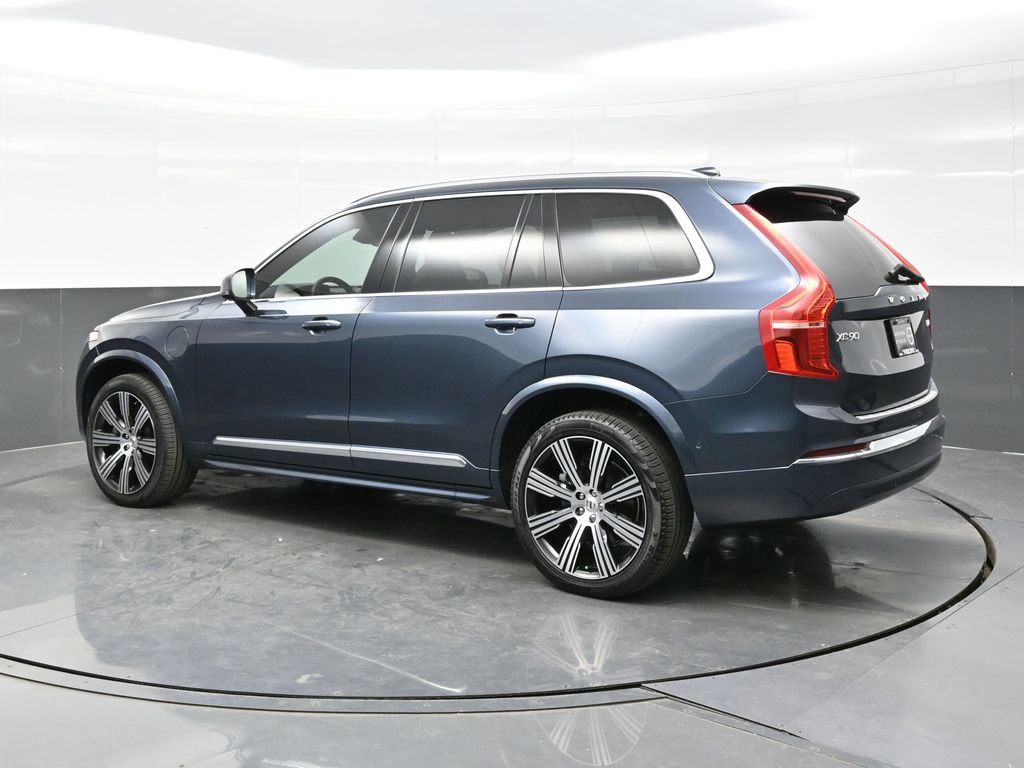 Used 2025 Volvo XC90 T8 Ultra w/ Protection Package Premier image 4