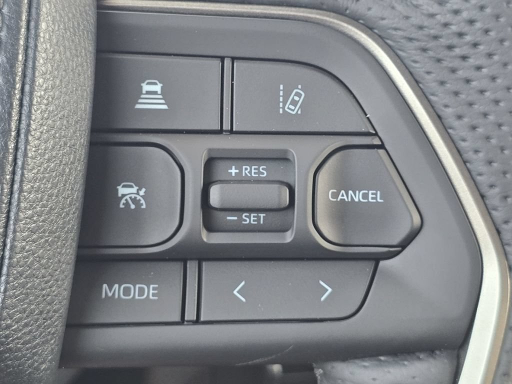 New 2026 Toyota Tundra Limited AWD/4WD image 31
