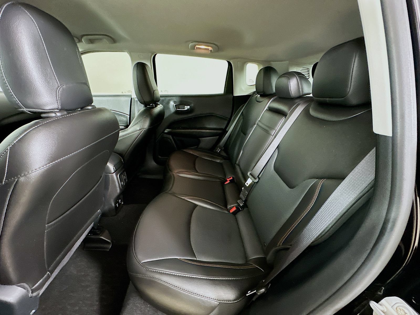 Used 2019 Jeep Compass Limited w/ Safety & Security Group AWD/4WD image 35