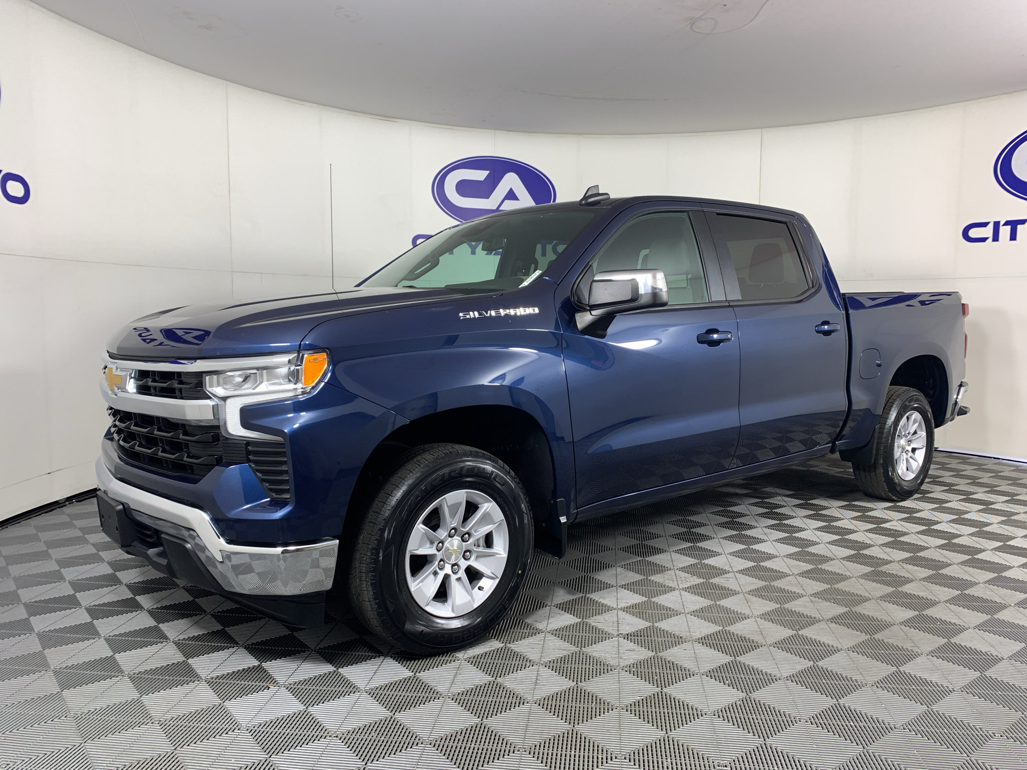 Used 2023 Chevrolet Silverado 1500 LT RWD image 6