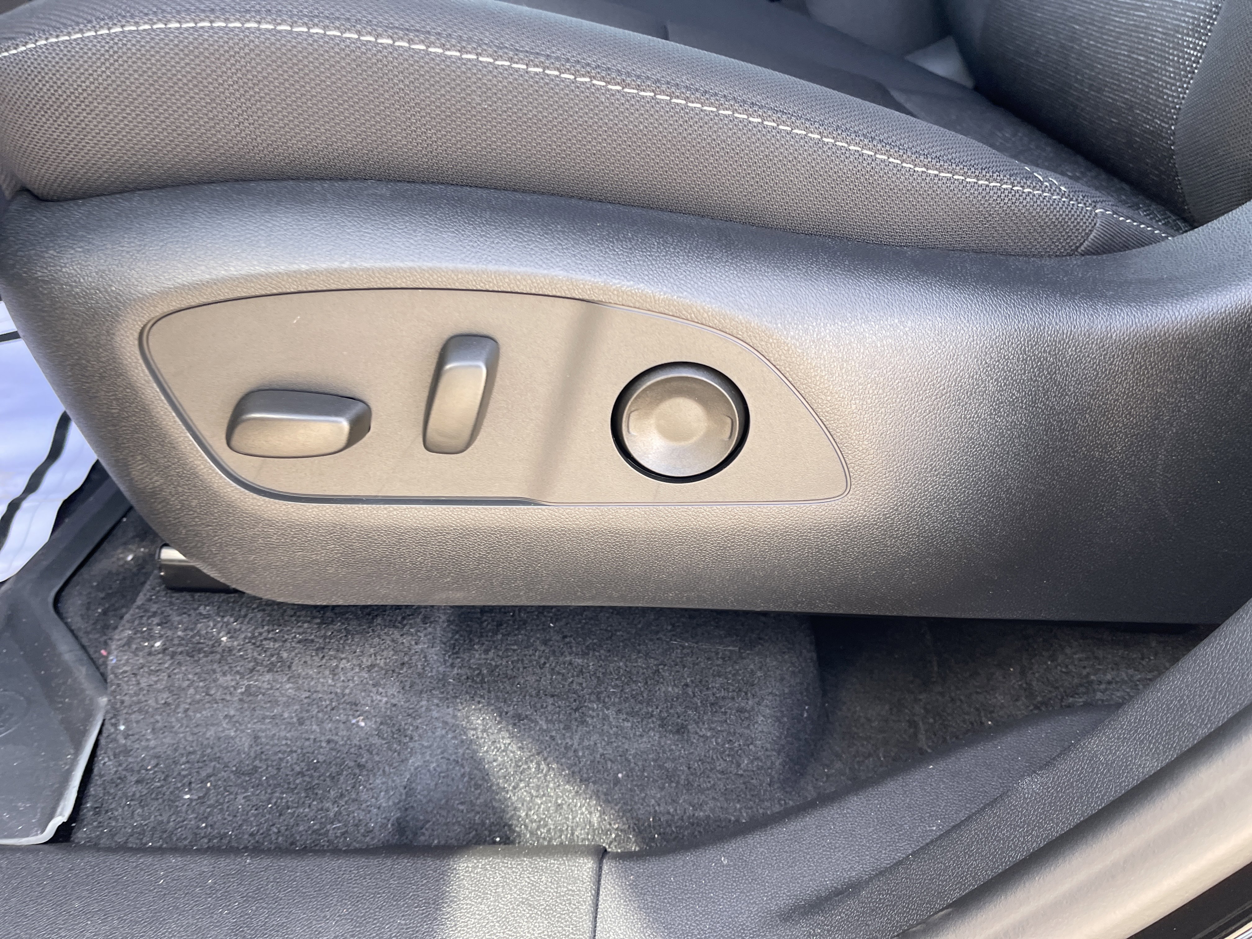 New 2026 Chevrolet Traverse LT w/ Midnight/Sport Edition image 35