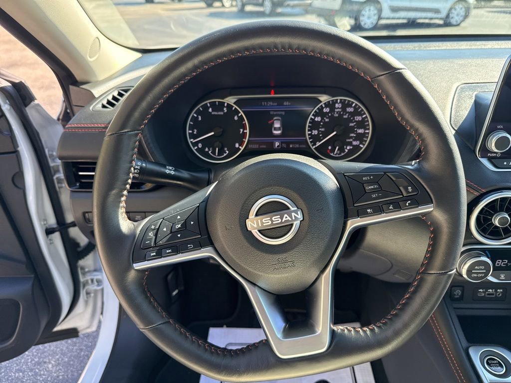 Used 2024 Nissan Sentra SR w/ SR Premium Package image 18
