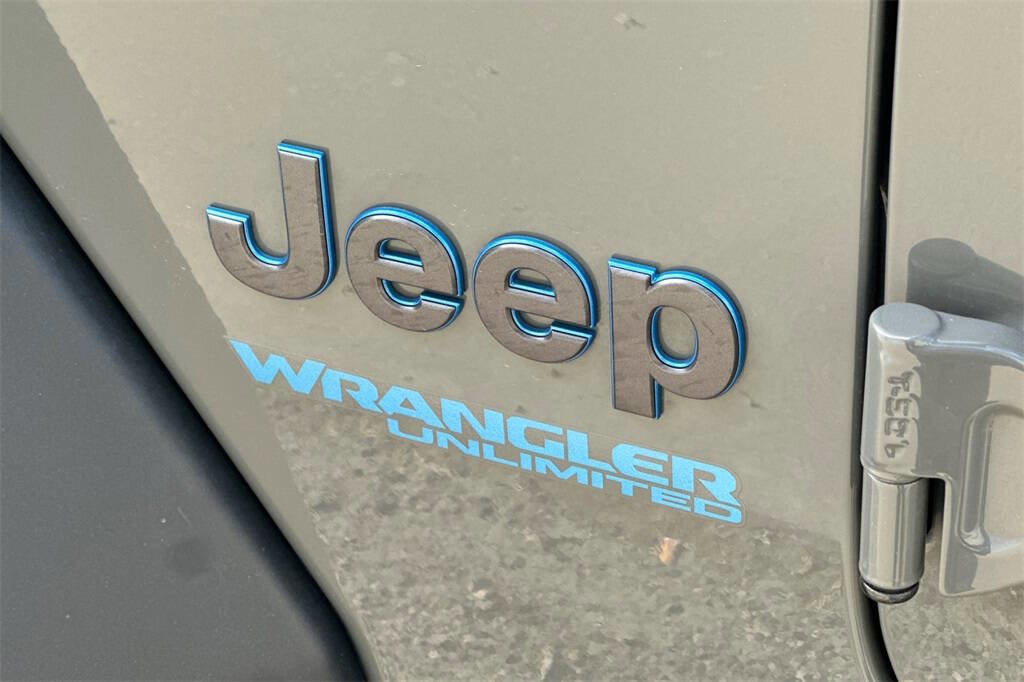 Used 2022 Jeep Wrangler Unlimited Rubicon 4xe w/ Cold Weather Group image 27