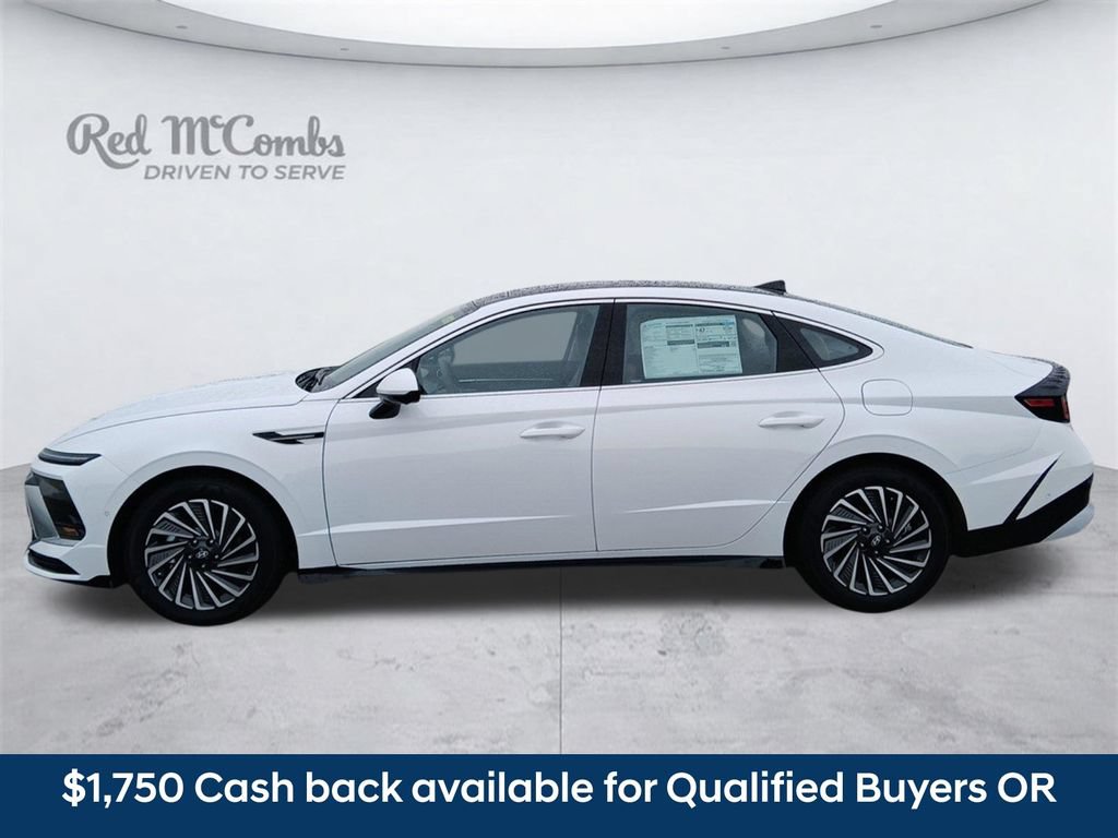 New 2026 Hyundai Sonata SEL FWD image 2