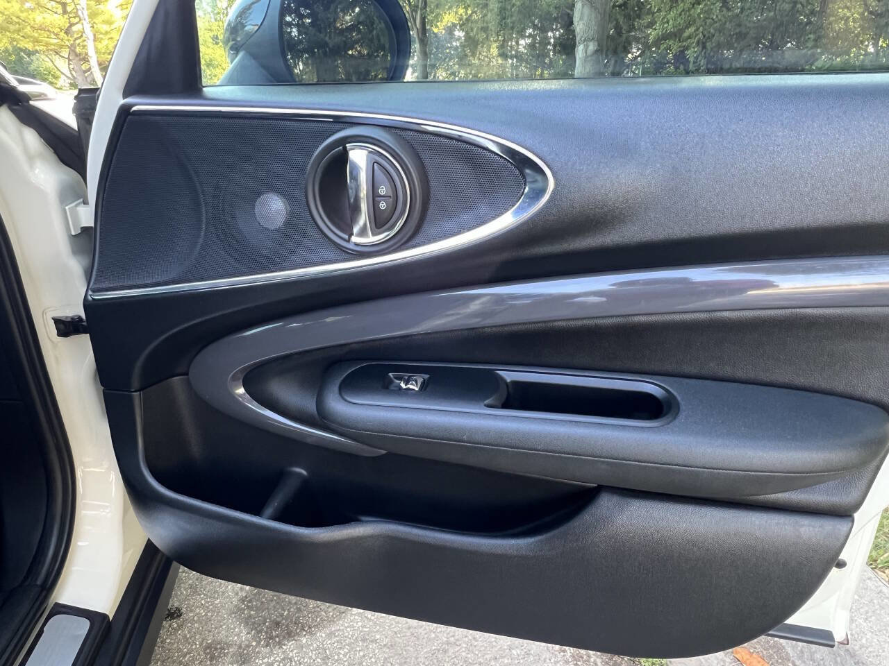 Used 2017 MINI Cooper Clubman S image 36