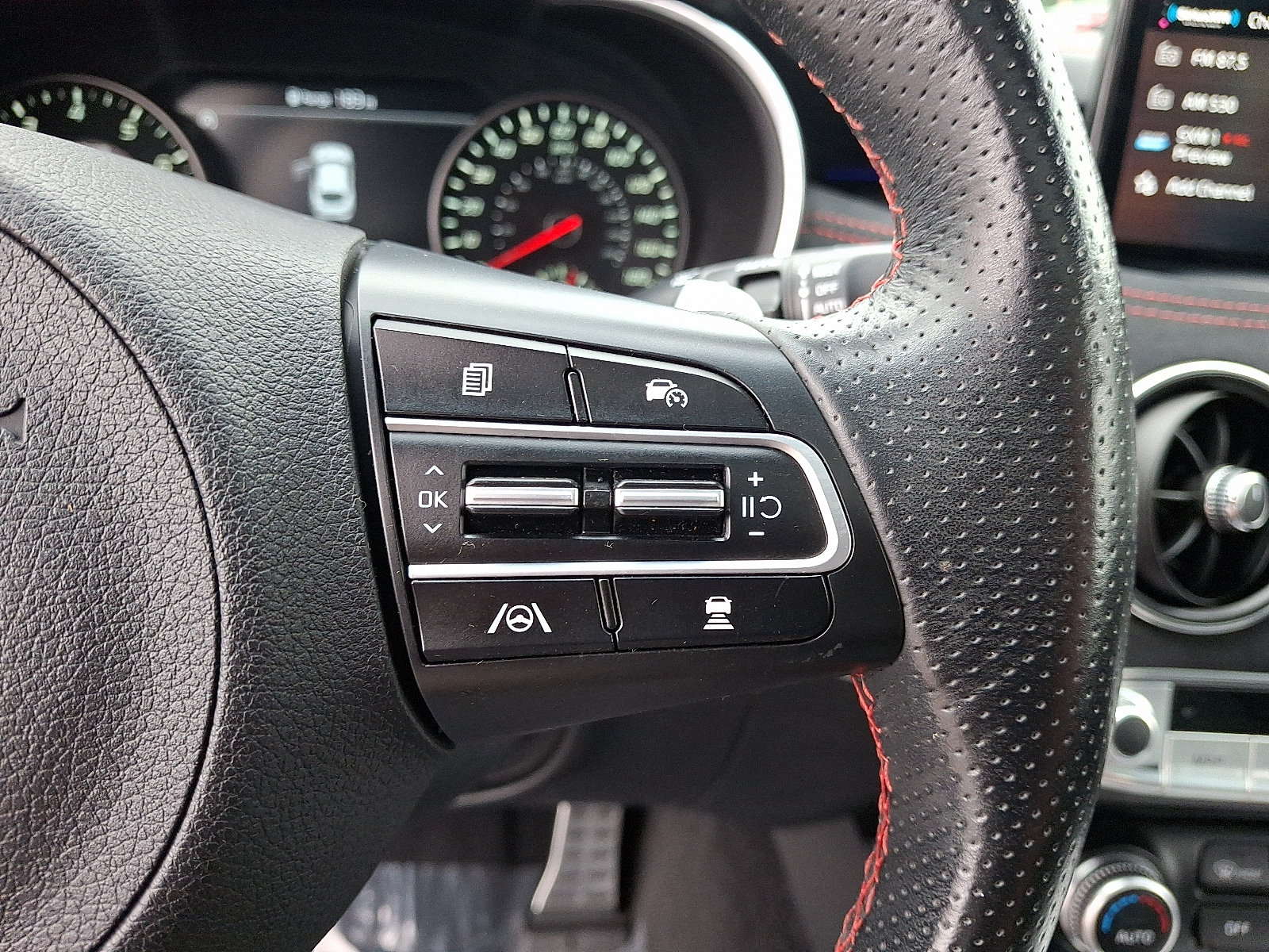Certified 2023 Kia Stinger GT2 AWD/4WD image 23