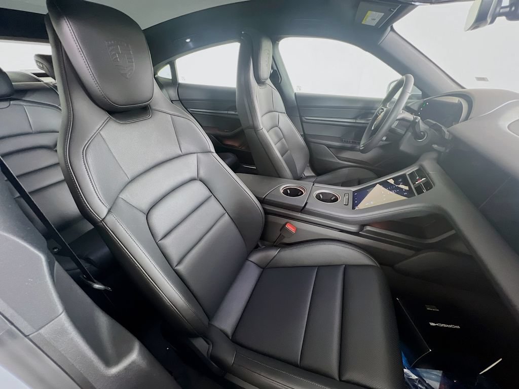 New 2026 Porsche Taycan AWD/4WD image 30