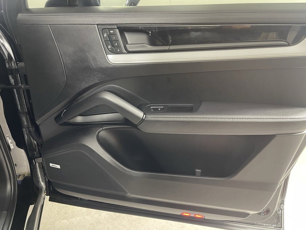 Certified 2024 Porsche Cayenne image 18