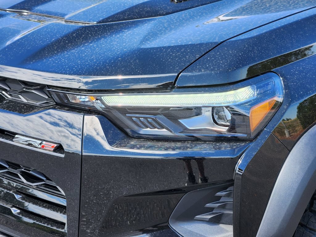 New 2026 Chevrolet Colorado ZR2 w/ Technology Package AWD/4WD image 6