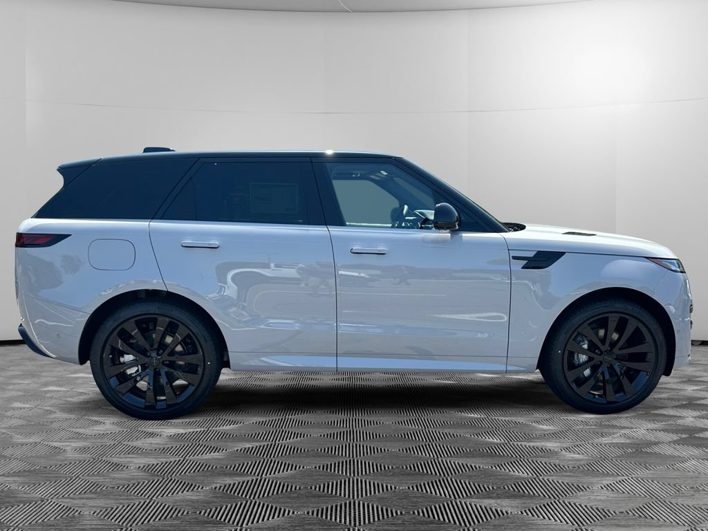 New 2026 Land Rover Range Rover Sport Dynamic SE AWD/4WD image 6