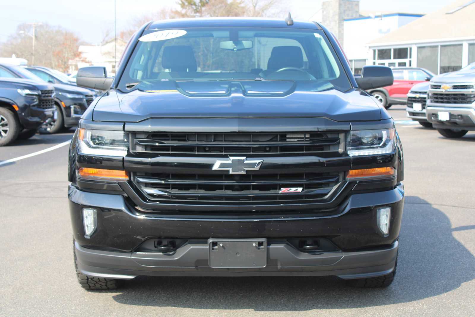Used 2019 Chevrolet Silverado 1500 LT w/ All Star Edition image 2