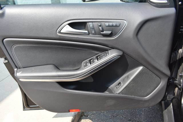Used 2017 Mercedes-Benz GLA 250 4MATIC image 18