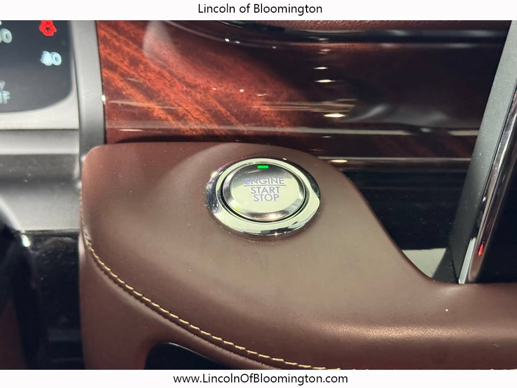 Certified 2023 Lincoln Aviator Black Label w/ Dynamic Handling Package AWD/4WD image 36