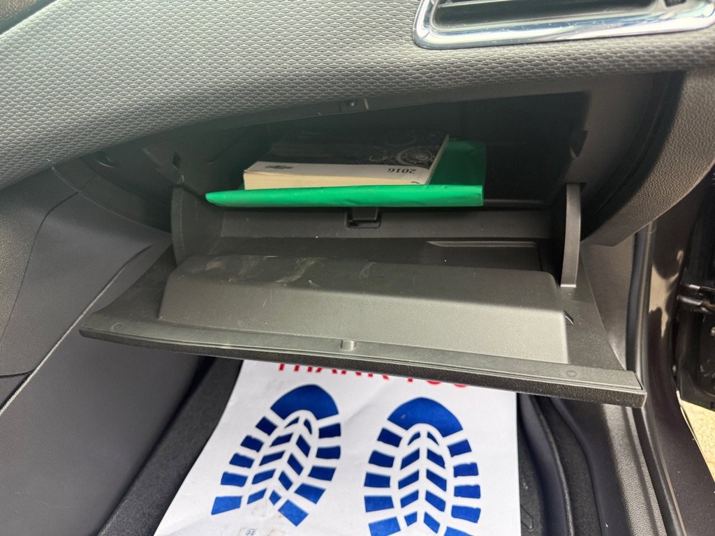 Used 2016 Chevrolet Cruze LT w/ Sun And Sound Package image 53