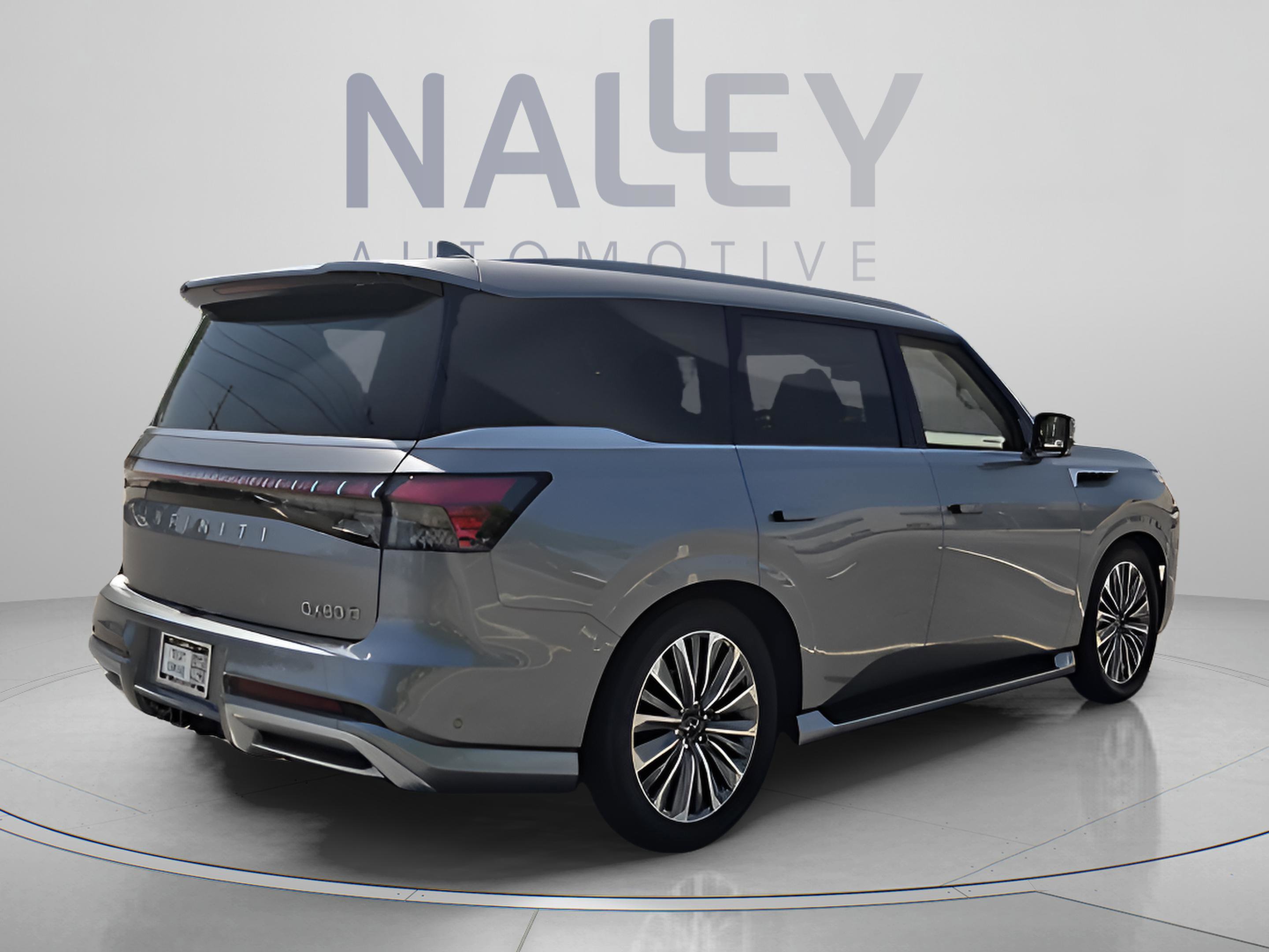 Used 2025 INFINITI QX80 Sensory AWD/4WD image 5