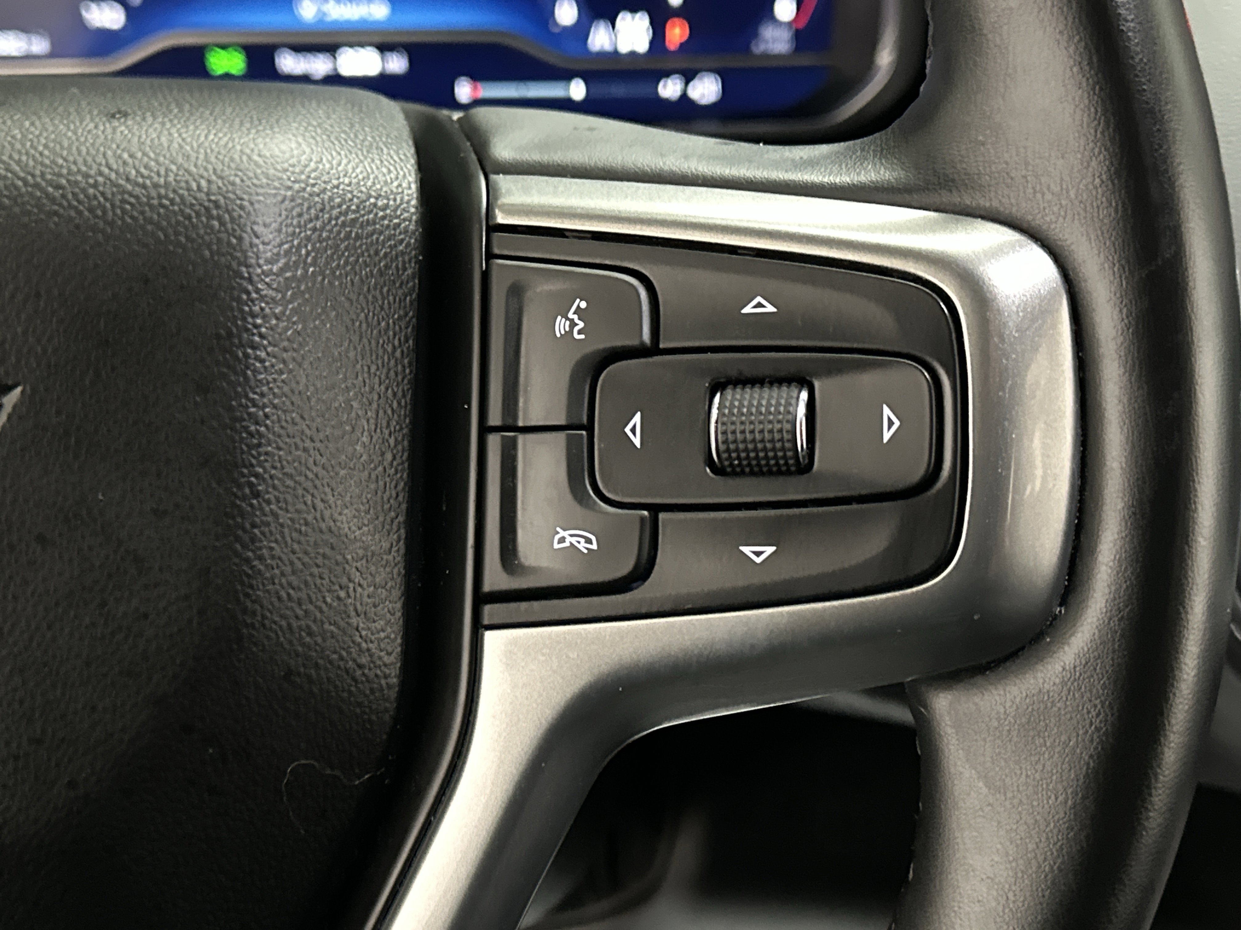 Used 2024 Chevrolet Tahoe LT image 31