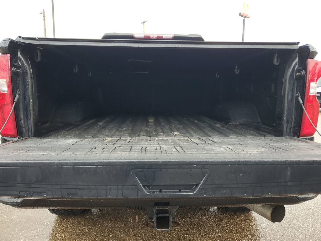 Used 2020 Chevrolet Silverado 2500 High Country w/ Technology Package AWD/4WD image 8