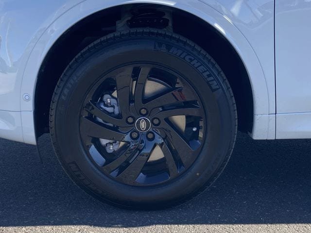 New 2025 Land Rover Discovery Sport S AWD/4WD image 23