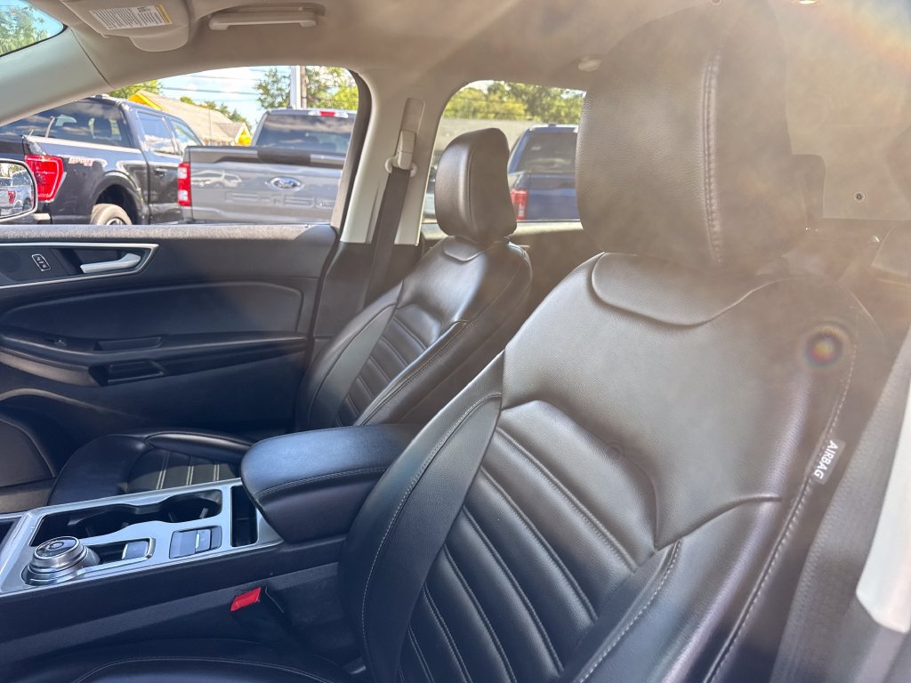 Used 2024 Ford Edge SEL AWD/4WD image 22