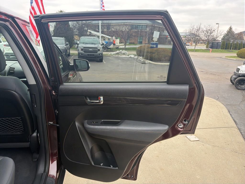 Used 2013 Kia Sorento LX image 37