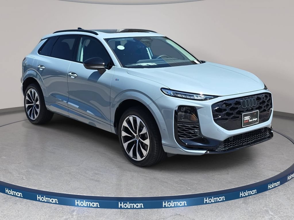 New 2026 Audi Q3 quattro 2.0T AWD/4WD image 3